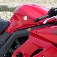 2005 SV 1000 in Pearl Crystal Red